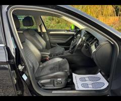 Volkswagen Passat LOGBOOK|2 KEYS|2 FORMER KEEPERS|FULL SERVIVE HISTORY INTERVALS,11K,,29K,44K,66K,91 - 18