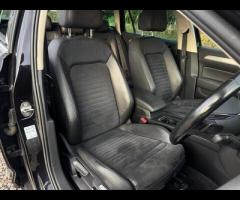 Volkswagen Passat LOGBOOK|2 KEYS|2 FORMER KEEPERS|FULL SERVIVE HISTORY INTERVALS,11K,,29K,44K,66K,91 - 23