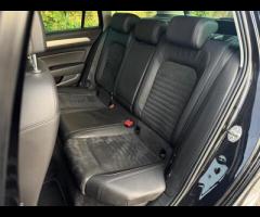 Volkswagen Passat LOGBOOK|2 KEYS|2 FORMER KEEPERS|FULL SERVIVE HISTORY INTERVALS,11K,,29K,44K,66K,91 - 27