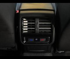 Volkswagen Passat LOGBOOK|2 KEYS|2 FORMER KEEPERS|FULL SERVIVE HISTORY INTERVALS,11K,,29K,44K,66K,91 - 53