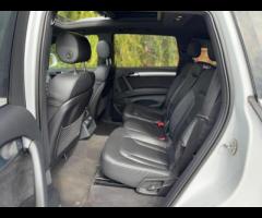 Audi Q7 2 keys |

21in Alloy Wheels - 5-Segment-Spoke Design Titanium Finish

21in Alloy Wheels - 7- - 31