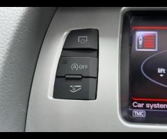 Audi Q7 2 keys |

21in Alloy Wheels - 5-Segment-Spoke Design Titanium Finish

21in Alloy Wheels - 7- - 37