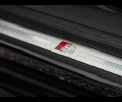 Audi Q7 2 keys |

21in Alloy Wheels - 5-Segment-Spoke Design Titanium Finish

21in Alloy Wheels - 7- - 72