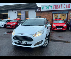 Ford Fiesta 1.0T EcoBoost Titanium Euro 5 (s/s) 5dr - 4