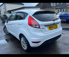 Ford Fiesta 1.0T EcoBoost Titanium Euro 5 (s/s) 5dr - 10