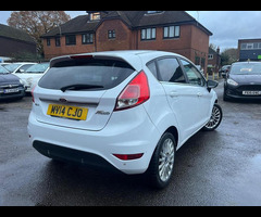 Ford Fiesta 1.0T EcoBoost Titanium Euro 5 (s/s) 5dr - 13