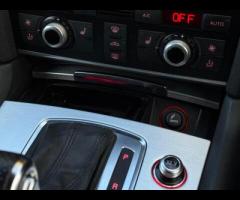 Audi Q7 2 KEYS|SERVICE HISTORY - 5 SERVICES|LOGBOOK

Equipment:
Navigation HDD - mapped
Parking Sens - 62