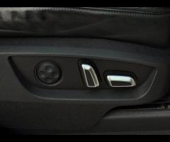 Audi Q7 2 KEYS|SERVICE HISTORY - 5 SERVICES|LOGBOOK

Equipment:
Navigation HDD - mapped
Parking Sens - 71