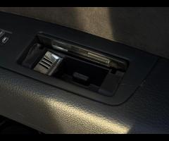 Audi Q7 2 KEYS|SERVICE HISTORY - 5 SERVICES|LOGBOOK

Equipment:
Navigation HDD - mapped
Parking Sens - 76