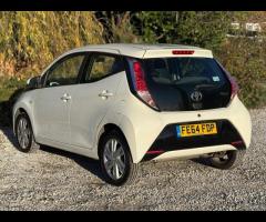 Toyota AYGO 2 FORMER KEEPERS|SERVICE HISTORY|LOGBOOK|

Discover this 2014 Toyota AYGO VVT-i x-pressi - 7