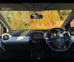 Toyota AYGO 2 FORMER KEEPERS|SERVICE HISTORY|LOGBOOK|

Discover this 2014 Toyota AYGO VVT-i x-pressi - 17