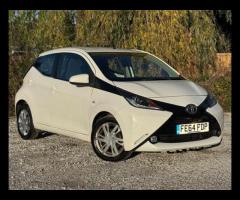 Toyota AYGO 2 FORMER KEEPERS|SERVICE HISTORY|LOGBOOK|

Discover this 2014 Toyota AYGO VVT-i x-pressi - 29