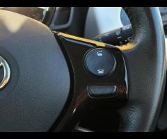 Toyota AYGO 2 FORMER KEEPERS|SERVICE HISTORY|LOGBOOK|

Discover this 2014 Toyota AYGO VVT-i x-pressi - 34