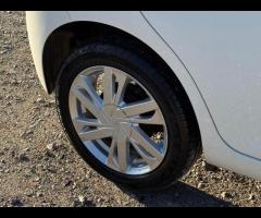 Toyota AYGO 2 FORMER KEEPERS|SERVICE HISTORY|LOGBOOK|

Discover this 2014 Toyota AYGO VVT-i x-pressi - 73