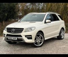 Mercedes-Benz M Class TRADE SALE SERVICE HISTORY - 7 SERVICES - 6 MAIN DEALER SERVICES - TIMING CHAI - 2