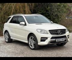 Mercedes-Benz M Class TRADE SALE SERVICE HISTORY - 7 SERVICES - 6 MAIN DEALER SERVICES - TIMING CHAI - 3