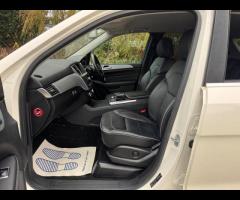 Mercedes-Benz M Class TRADE SALE SERVICE HISTORY - 7 SERVICES - 6 MAIN DEALER SERVICES - TIMING CHAI - 19