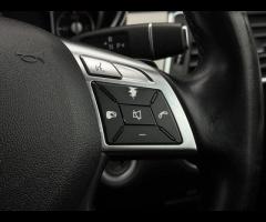 Mercedes-Benz M Class TRADE SALE SERVICE HISTORY - 7 SERVICES - 6 MAIN DEALER SERVICES - TIMING CHAI - 34