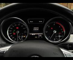 Mercedes-Benz M Class TRADE SALE SERVICE HISTORY - 7 SERVICES - 6 MAIN DEALER SERVICES - TIMING CHAI - 43