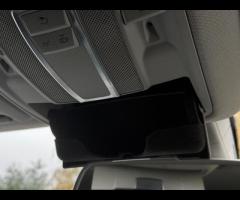 Mercedes-Benz M Class TRADE SALE SERVICE HISTORY - 7 SERVICES - 6 MAIN DEALER SERVICES - TIMING CHAI - 61