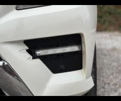 Mercedes-Benz M Class TRADE SALE SERVICE HISTORY - 7 SERVICES - 6 MAIN DEALER SERVICES - TIMING CHAI - 75