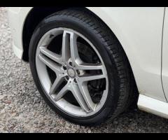 Mercedes-Benz M Class TRADE SALE SERVICE HISTORY - 7 SERVICES - 6 MAIN DEALER SERVICES - TIMING CHAI - 84