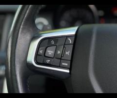 Land Rover Discovery Sport 2 FORMER KEEPERS|2 KEYS|FULL SERVICE HISTORY|This 2015 Land Rover Discove - 18