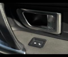 Land Rover Discovery Sport 2 FORMER KEEPERS|2 KEYS|FULL SERVICE HISTORY|This 2015 Land Rover Discove - 29