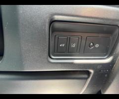 Land Rover Discovery Sport 2 FORMER KEEPERS|2 KEYS|FULL SERVICE HISTORY|This 2015 Land Rover Discove - 31