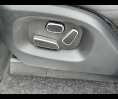 Land Rover Range Rover 3 FORMER KEEPERS|2 KEYS|SERVICE HISTORY - 5 MAIN DEALER SERVICE STAMPS|LOGBOO - 45