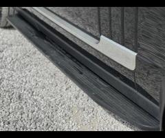 Land Rover Range Rover 3 FORMER KEEPERS|2 KEYS|SERVICE HISTORY - 5 MAIN DEALER SERVICE STAMPS|LOGBOO - 68