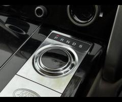 Land Rover Range Rover 7 MAIN DEALER LAND ROVER SERVICE STAMPS|

Smartphone Pack
Very rare

Black Pa - 33