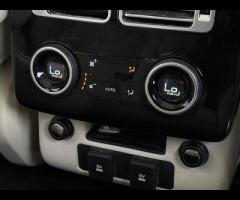 Land Rover Range Rover 7 MAIN DEALER LAND ROVER SERVICE STAMPS|

Smartphone Pack
Very rare

Black Pa - 36