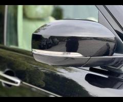 Land Rover Range Rover 7 MAIN DEALER LAND ROVER SERVICE STAMPS|

Smartphone Pack
Very rare

Black Pa - 74