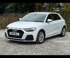 Audi A1 1 FORMER KEEPER|SERVICE HISTORY|

Equipment:
Air Conditioning
Parking Sensor(s)
Alloy Wheels - 5
