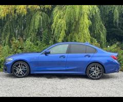 BMW 3 Series 1 FORMER KEEPER|2 KEYS|6 MAIN DEALER SERVICES - ALL AVALIBLE ON i DRIVE|£1490 WORTH OF - 10