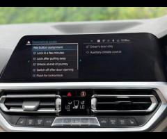 BMW 3 Series 1 FORMER KEEPER|2 KEYS|6 MAIN DEALER SERVICES - ALL AVALIBLE ON i DRIVE|£1490 WORTH OF - 54