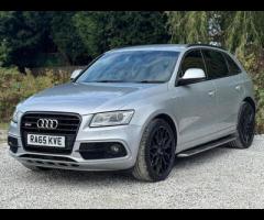 Audi SQ5 2 FORMER KEEPERS|2 KEYS|SERVICE HISTORY|

Running Boards
Very rare
Valuable

Adaptive Cruis - 3