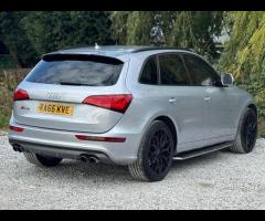 Audi SQ5 2 FORMER KEEPERS|2 KEYS|SERVICE HISTORY|

Running Boards
Very rare
Valuable

Adaptive Cruis - 7