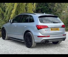 Audi SQ5 2 FORMER KEEPERS|2 KEYS|SERVICE HISTORY|

Running Boards
Very rare
Valuable

Adaptive Cruis - 10