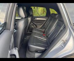 Audi SQ5 2 FORMER KEEPERS|2 KEYS|SERVICE HISTORY|

Running Boards
Very rare
Valuable

Adaptive Cruis - 22