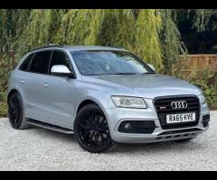 Audi SQ5 2 FORMER KEEPERS|2 KEYS|SERVICE HISTORY|

Running Boards
Very rare
Valuable

Adaptive Cruis - 69