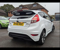 Ford Fiesta 1.0T EcoBoost ST-Line Euro 6 (s/s) 3dr - 5