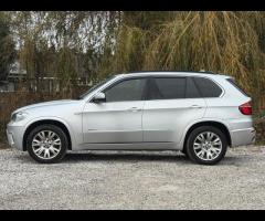 BMW X5 Media Package
VIN spec

Navigation System - BMW Professional Multimedia
VIN spec

Professiona - 13