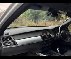 BMW X5 Media Package
VIN spec

Navigation System - BMW Professional Multimedia
VIN spec

Professiona - 15