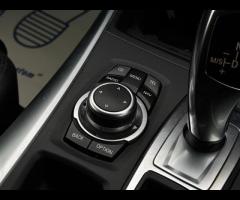 BMW X5 Media Package
VIN spec

Navigation System - BMW Professional Multimedia
VIN spec

Professiona - 61