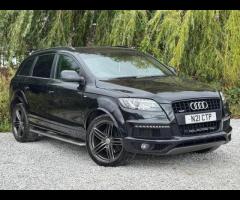 Audi Q7 2 KEYS|SERVICE HISTORY - 5 SERVICES|

Equipment:
Navigation HDD
Parking Sensor(s)
Climate Co