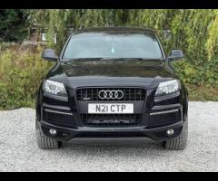 Audi Q7 2 KEYS|SERVICE HISTORY - 5 SERVICES|

Equipment:
Navigation HDD
Parking Sensor(s)
Climate Co - 5