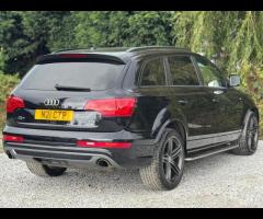 Audi Q7 2 KEYS|SERVICE HISTORY - 5 SERVICES|

Equipment:
Navigation HDD
Parking Sensor(s)
Climate Co - 10