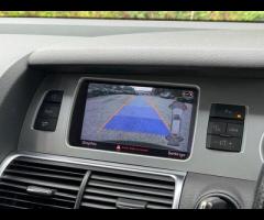 Audi Q7 2 KEYS|SERVICE HISTORY - 5 SERVICES|

Equipment:
Navigation HDD
Parking Sensor(s)
Climate Co - 57